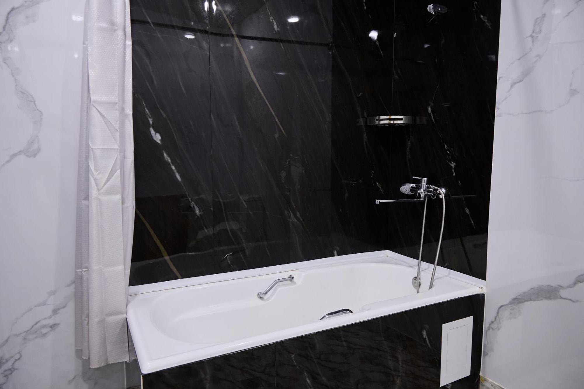 טשקנט Art Garden Hotel חדר תמונה