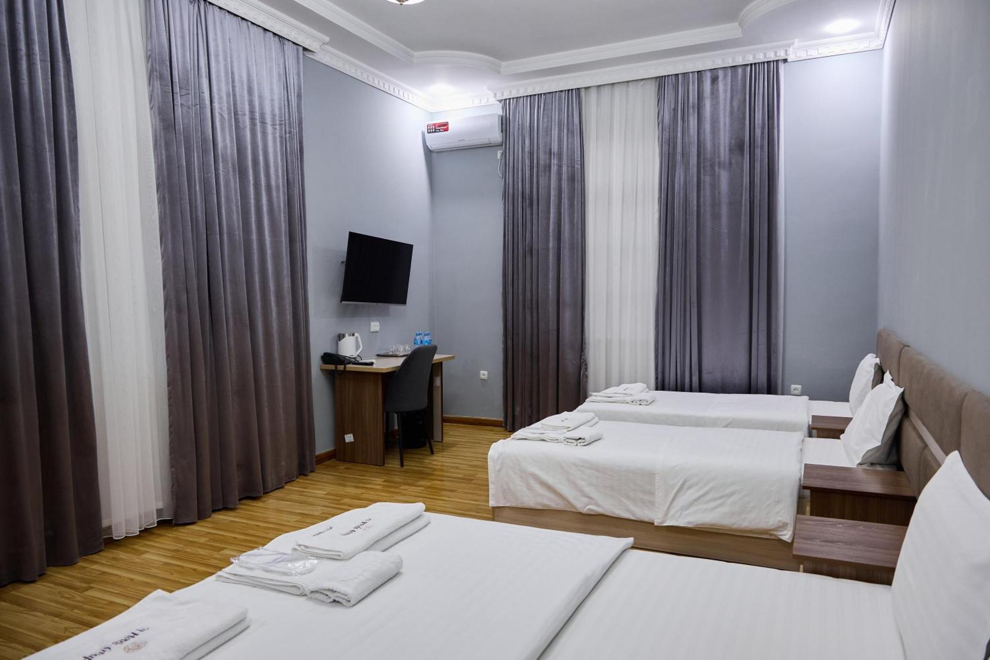 טשקנט Art Garden Hotel חדר תמונה