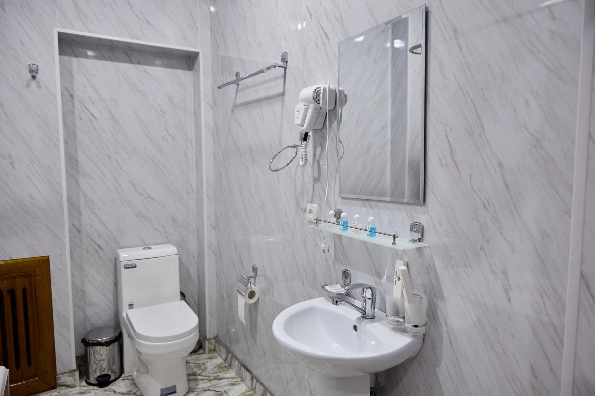 טשקנט Art Garden Hotel חדר תמונה